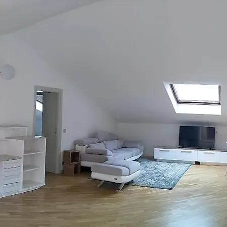 Loft La Colomba شقة